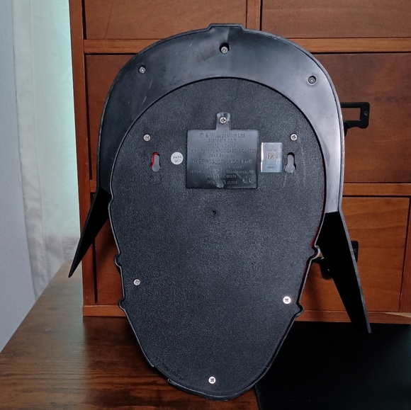 Star Wars Darth Vader 11" Decorative Wall Hanging Mask Light Up - Picture 7 of 8